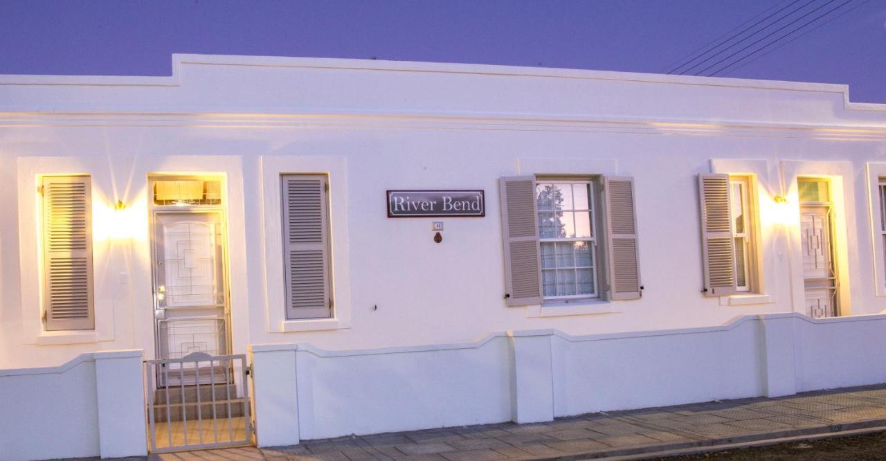 River Bend Guesthouses Graaff Reinet Bagian luar foto