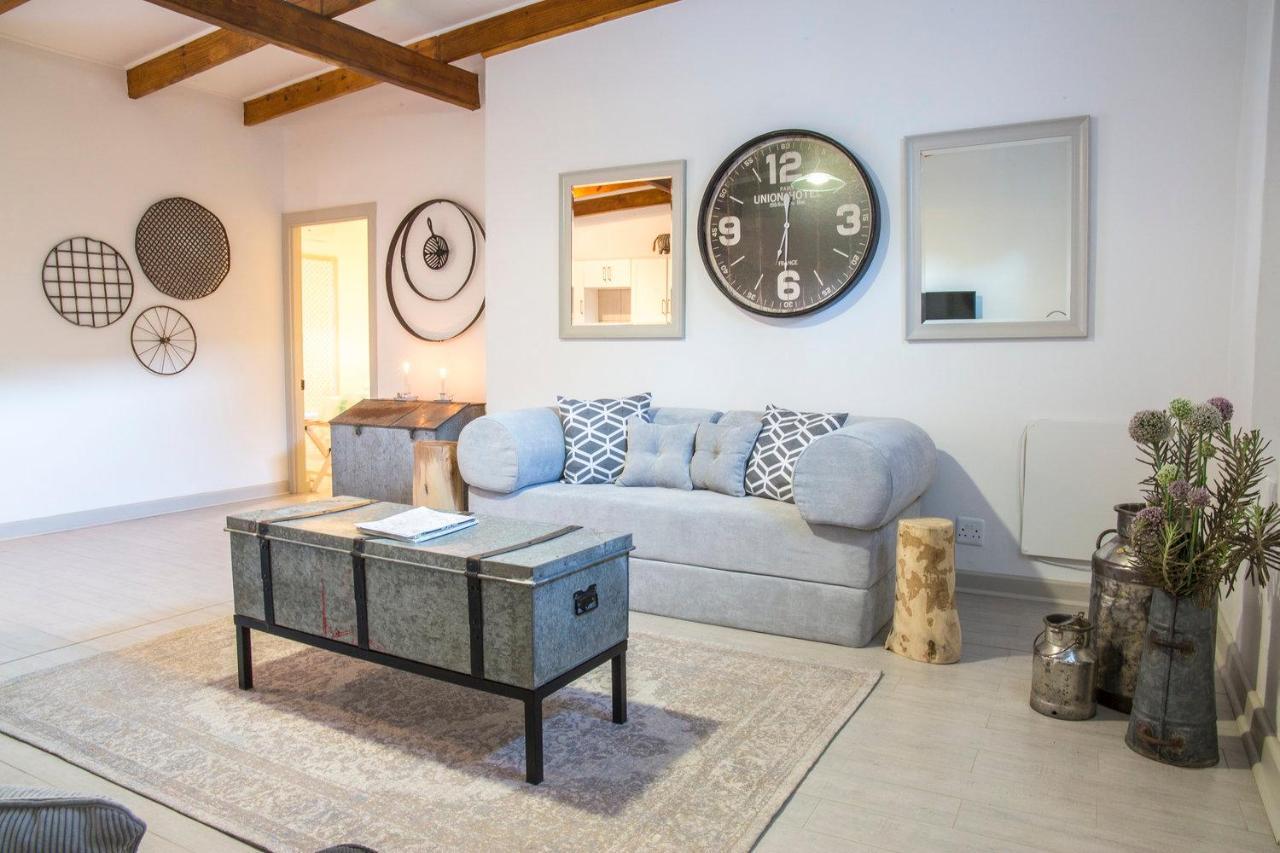 River Bend Guesthouses Graaff Reinet Bagian luar foto
